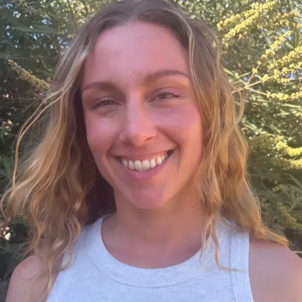 Hailey D., Motto Yoga